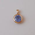 Bezel setting sapphire pendant