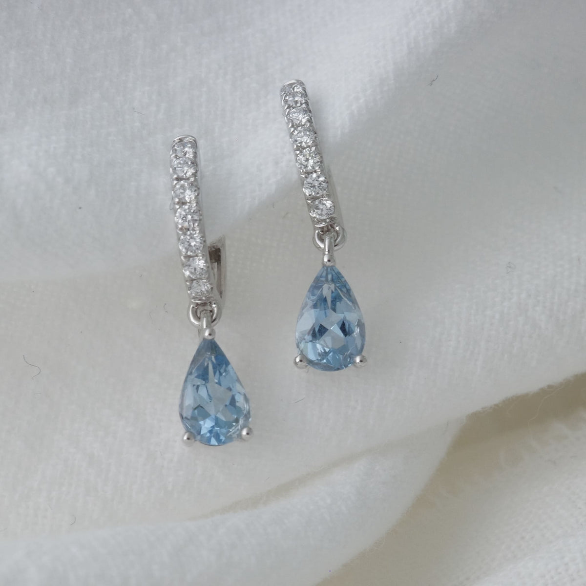 18K Gold Aquamarine & Diamond Hang Earrings